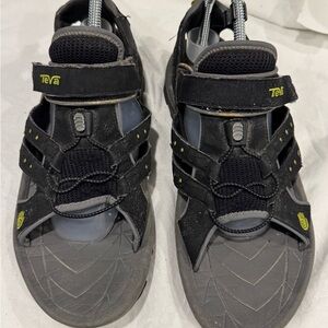 Teva Men’s Hiking Sandals Size 10 Black Yellow Closed Toe Trail Outdoor